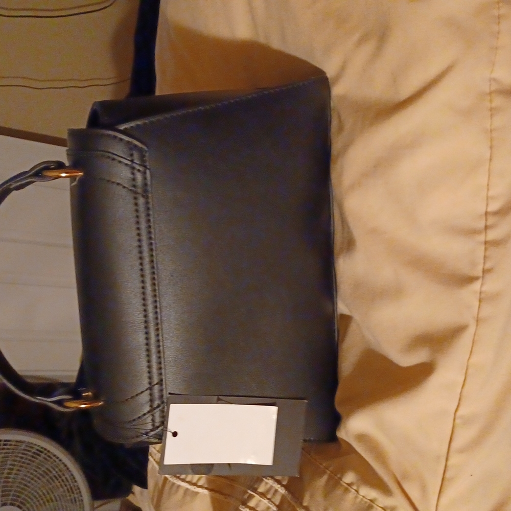 Purse - Picture 2 of 6